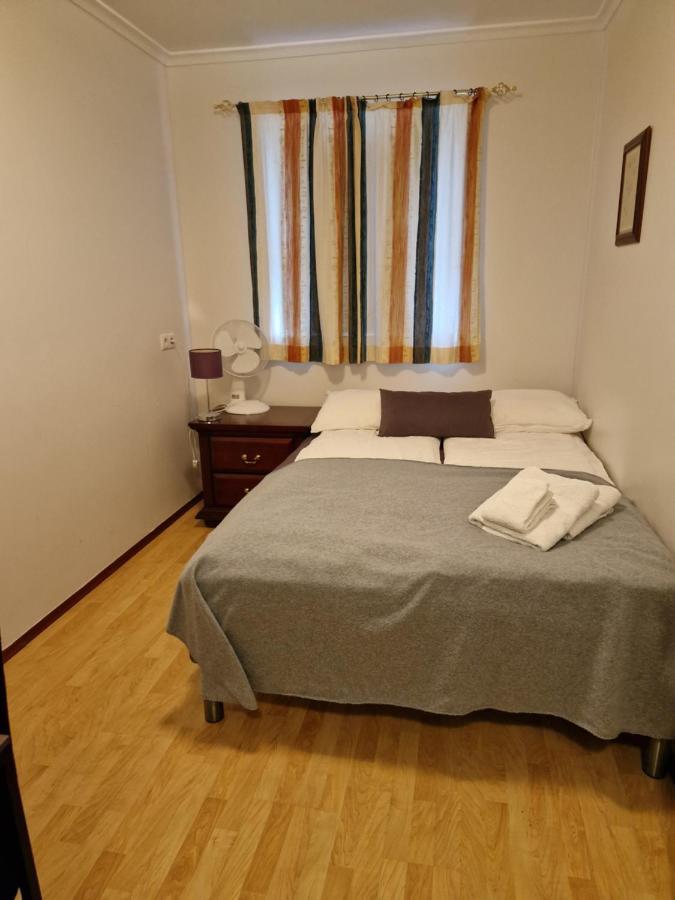 Husid Guesthouse Рейкхолт Екстериор снимка